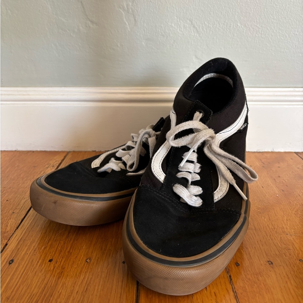 Vans Old Skool Shoe - Men’s 10.5